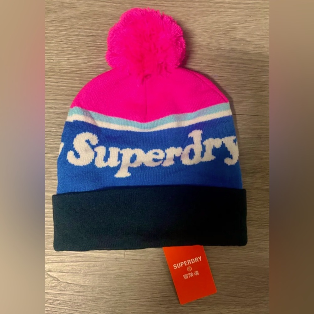 Superdry woman’s winter hat. New 65.00